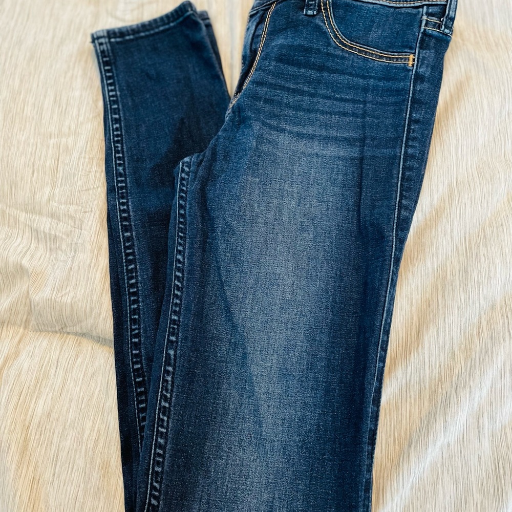 Girl’s Hollister Jeans